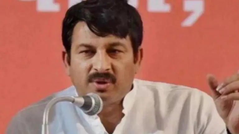 Manoj Tiwari accuses Delhi govt of distributing 'only 1% of ration received from Centre' BJP