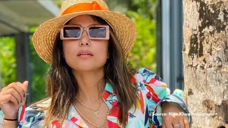 Hina Khan stuns in a pink bikini as she shares new pictures from her Maldives trip In frame: hina khan, Source: Instagram