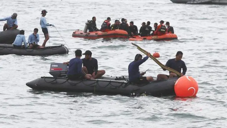 Indonesia: Authorities locate black box recorders from crashed Boeing plane Indonesia