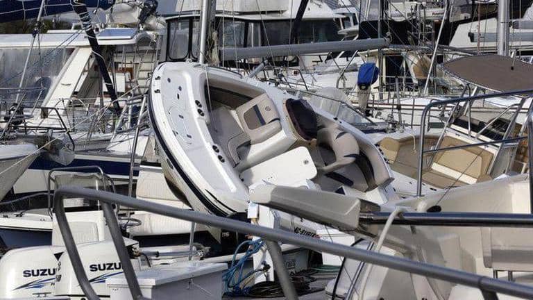 Hurricane Isaias hits US East Coast: 6 killed as tropical storm spawned ...