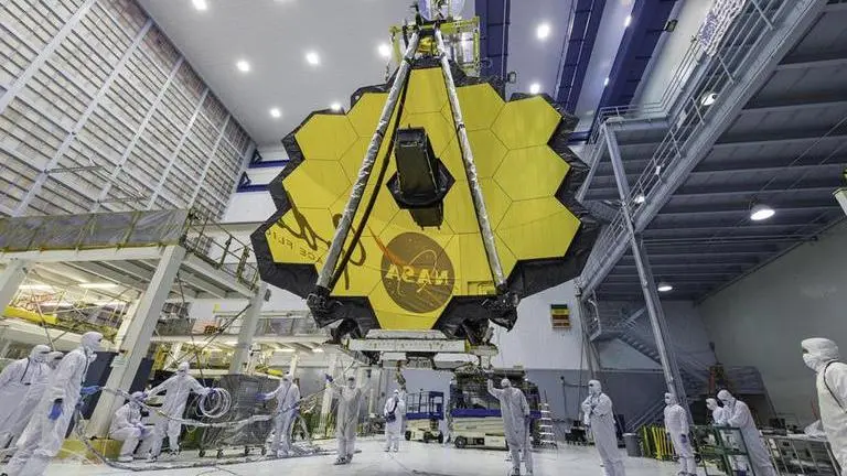 NASA James Webb Telescope opens huge 'golden eye' NASA