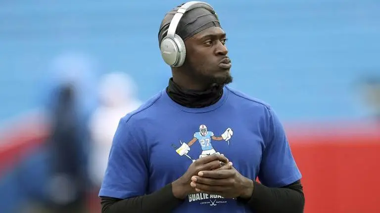 Bills' White humbled upon signing life-changing contract
