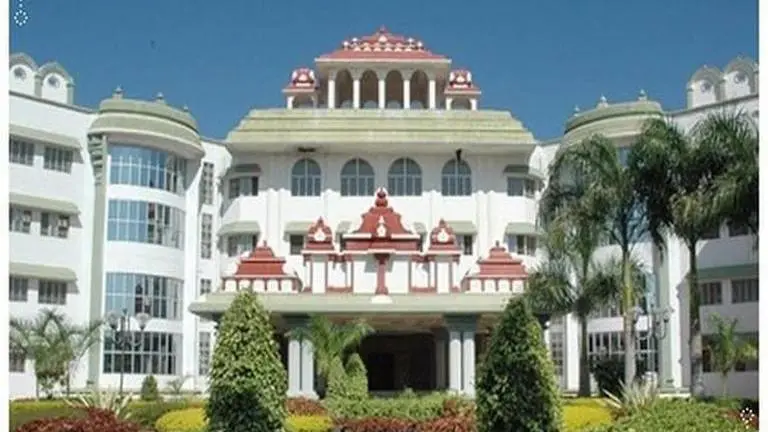 Madras High Court asks state to take steps, allocate funds to popularise Tamil literature Madras HC