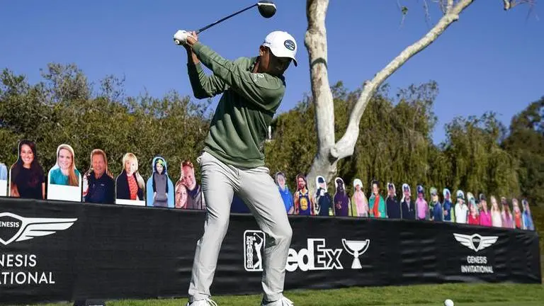 West Coast behind, more fans about to show up on PGA Tour