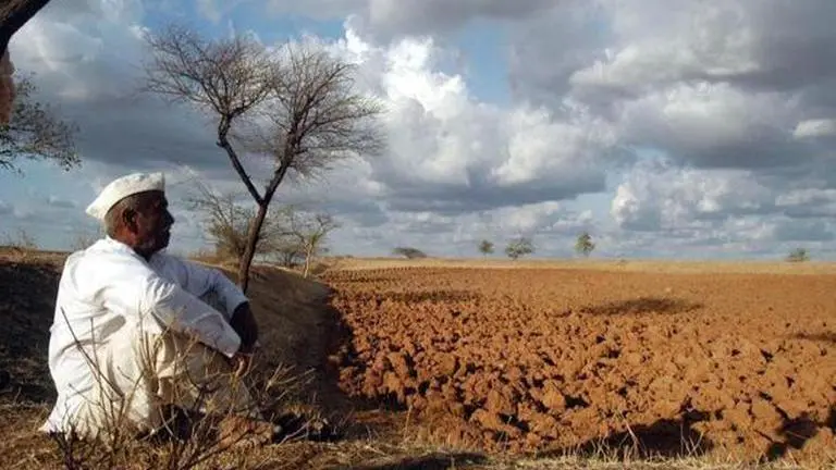 Maharashtra farmers' suicide: Govt to hold talks with stakeholders