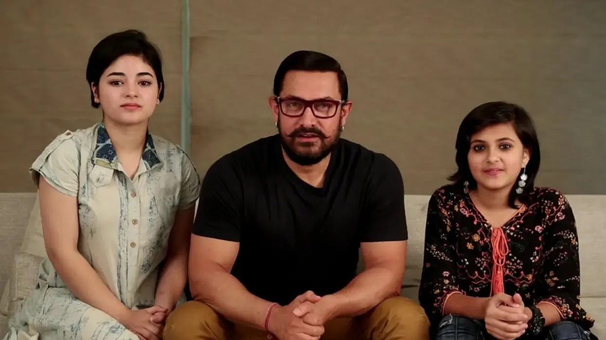 Suhani Bhatnagar Dies At 19: Look Back At Her Time With The Dangal Team | In Photos Suhani Bhatnagar with Aamir Khan, Zaira Wasim