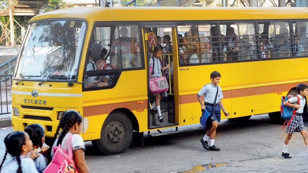 Mumbai: Bus Driver, Conductor Ferrying Children for School Trip Found Drunk Near Andheri Representational image of a school bus.