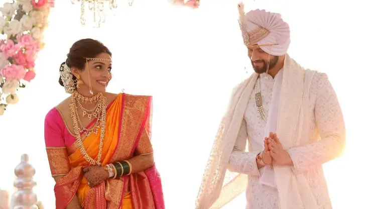 Crakk Actress Pooja Sawant Gets Married To Siddesh Chavan In Traditional Marathi Wedding | PICS Pooja Sawant, Siddesh Chavan