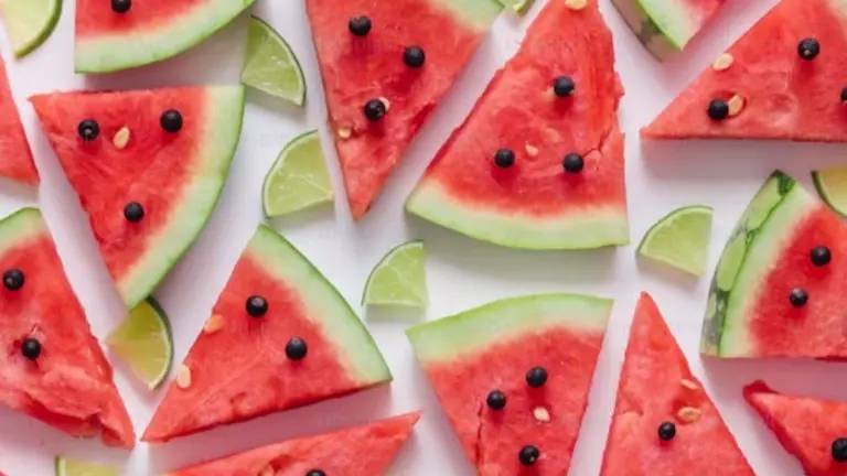 Cooling Foods For Summer That Will Help Reduce Body Heat 2. Boasting a water content of approximately 90 per cent, watermelon not only hydrates but also cools the body.