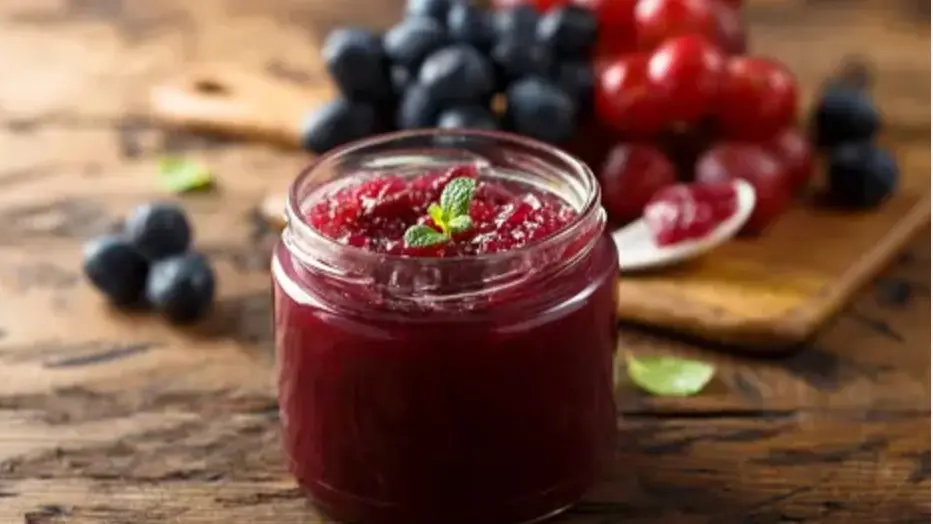 5 Summer Essentials To Gift Your Partner: Homemade Jam To Kitchen Towels Summer gifts for your special partner