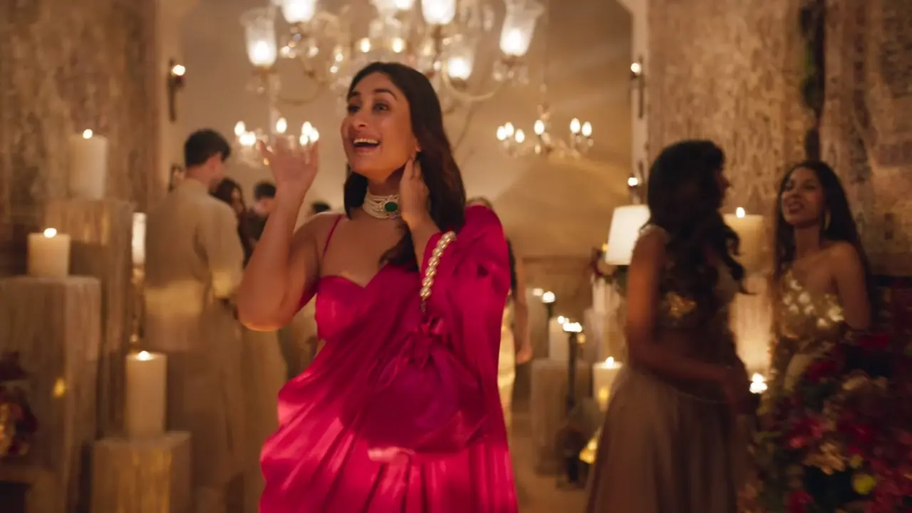 Crew Song Choli Ke Peeche Kya Hai Out, Kareena Kapoor Grooves In Remake Of Iconic 90s Track Kareena Kapoor