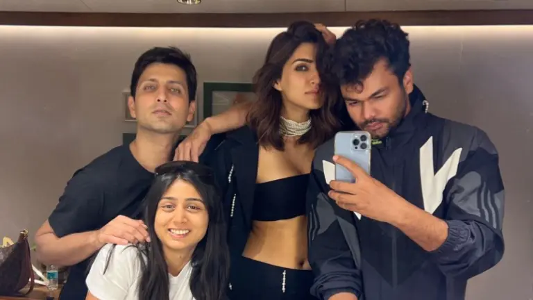 Kriti Sanon Poses With Her "Crew" While Shooting Shooting For Kareena-Tabu Starrer Kriti Sanon