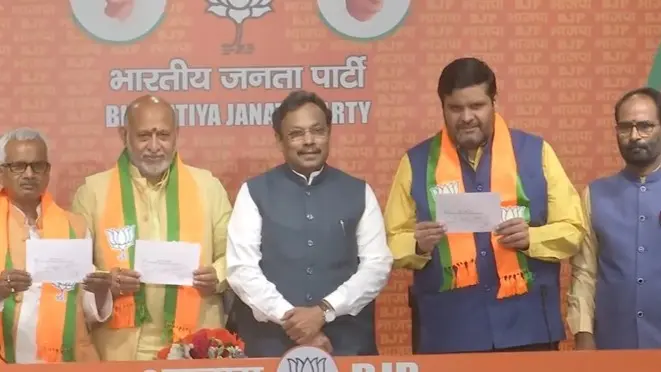 Former Congress leaders join BJP in Delhi