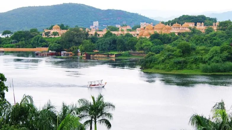 Lakes In Rajasthan That Make For A Serene Escape Pichola Lake