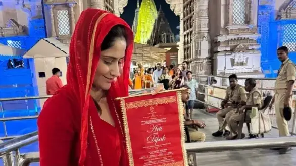 Bride-to-be Arti Singh Seeks Blessings At Kashi Vishwanath Temple Ahead of Wedding Arti Singh