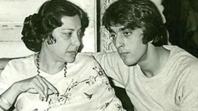 Sanjay Dutt Shares Rare Photos On Mother Nargis' Death Anniversary Nargis with Sanjay Dutt