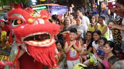 Hong Kong's Bun Festival: Children And Traditions Draw Crowd Hong Kong's Bun Festival