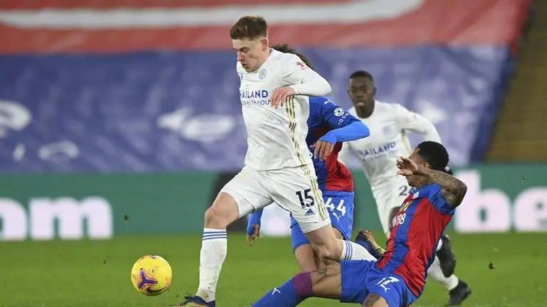 Leicester draws 1-1 at Palace, moves into 2nd place in PL