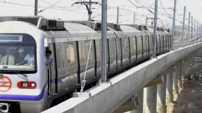 Metro issues advisory; random thermal scanning of passengers for at all stations