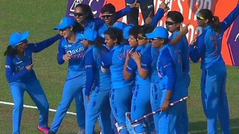 India's historic match-winning moment en route to a record-extending 7th Asia Cup title Women's Asia Cup, Women's Asia Cup 2022, India vs Sri Lanka, Women's Asia Cup Final, India women vs Sri Lanka women, India Women vs Sri Lanka Women