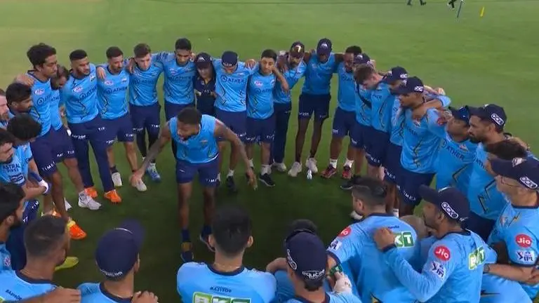 MI vs GT: Hardik Pandya's super-energetic hurdle talk before IPL Qualifier 2 goes viral MI vs GT: Hardik Pandya's super-energetic hurdle talk before IPL Qualifier 2 goes viral