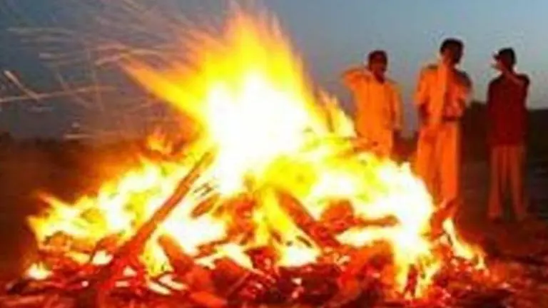 Noida: No kin around, COVID-19 patient's funeral held; wife watches via video call Noida