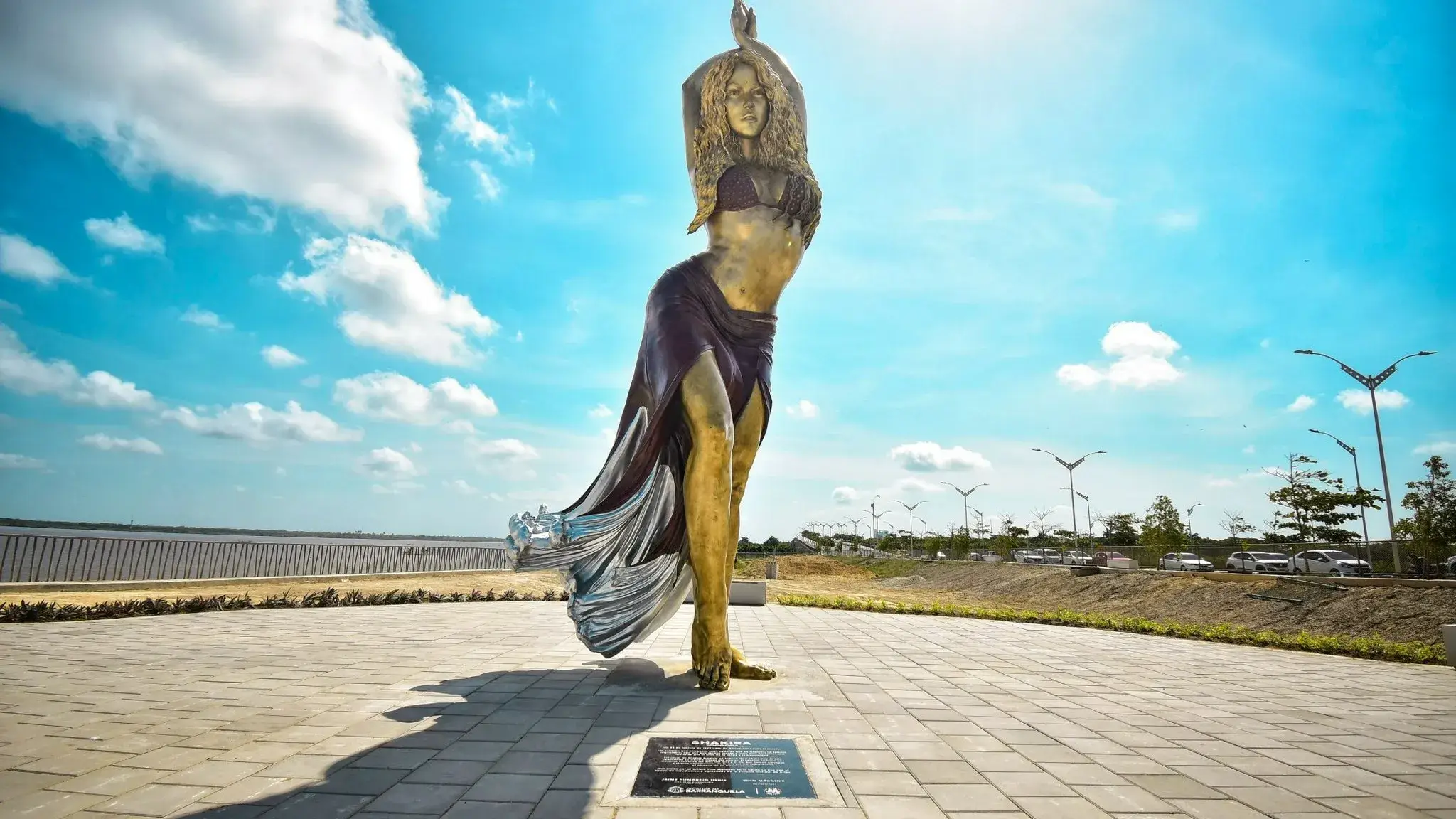 Shakira's Colombian hometown unveils 21ft tall bronze statue to honour