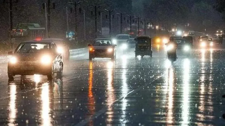 IMD predicts rain, thunderstorms in Delhi-NCR; April to end on a cooler note than usual Rain