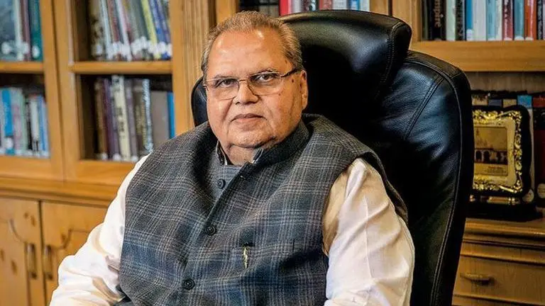 CBI to probe former J&K governor Satya Pal Malik’s '300 crore bribe offer' claim Satya Pal Malik