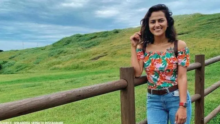 Shraddha Srinath starts shooting for 'Aarattu', shares how co-star Mohanlal made her day Shraddha Srinath