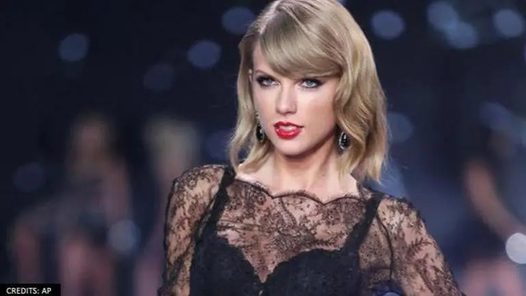 Taylor Swift surprises fans with new version of 'Wildest Dreams' from '1989' Taylor Swift