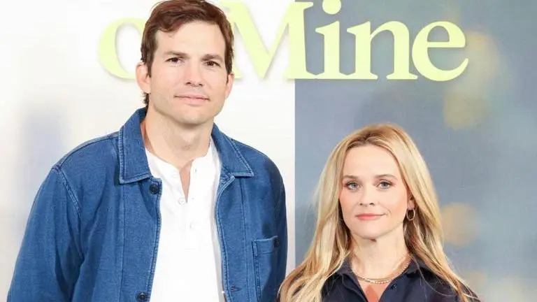 Ashton Kutcher clears the air on being awkward around Reese Witherspoon Ashton Kutcher and Reese Witherspoon