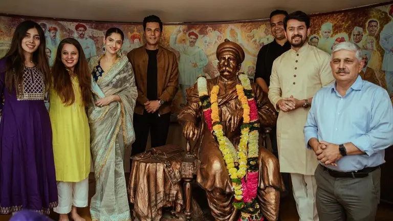 Randeep Hooda-Ankita Lokhande Visit Memorial Of Bal Gangadhar Tilak Randeep Hooda