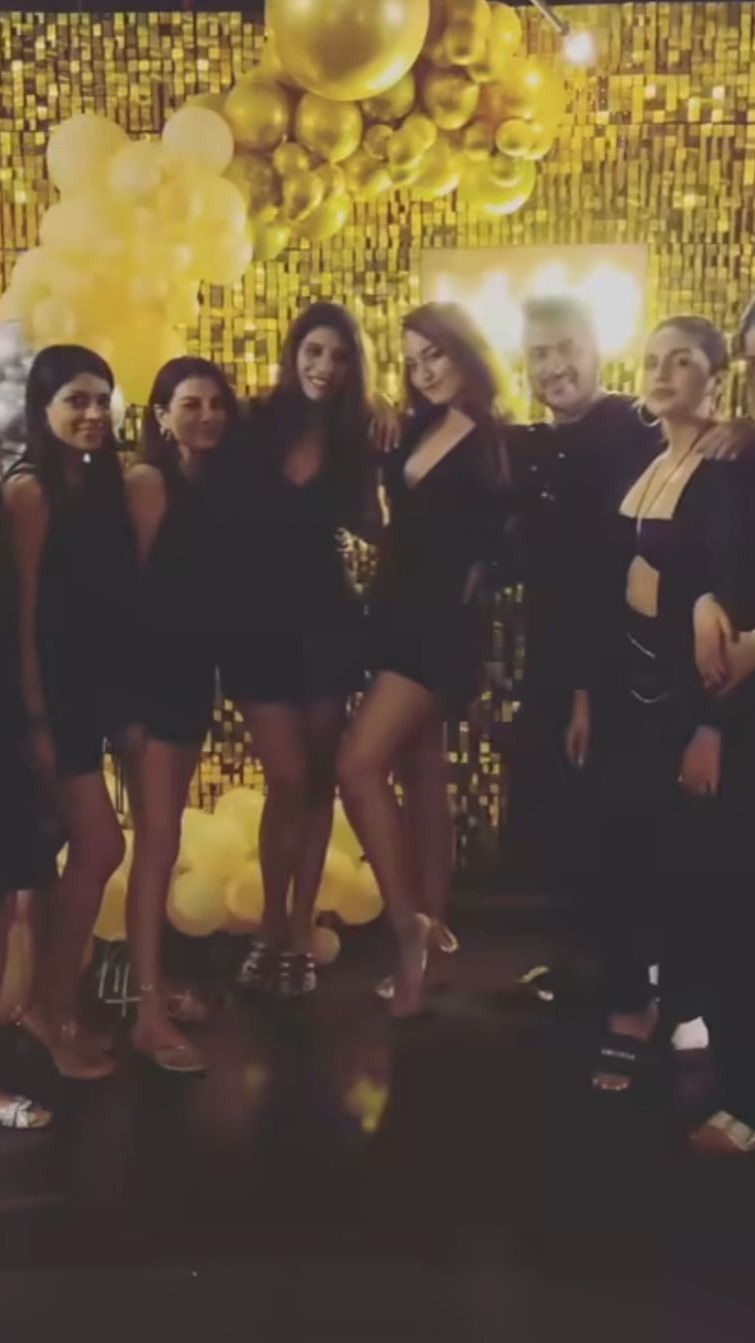 Sonakshi Sinha Hosts Black-themed Bachelorette Party Ahead Of Wedding With  Zaheer Iqbal | Republic World