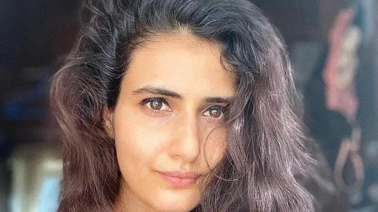 Fatima Sana Shaikh starts dubbing for her next film ‘Suraj Pe Mangal Bhaari'; see post Fatima Sana Shaikh starts dubbing for her next film ‘Suraj Par Mangal Bhaari'