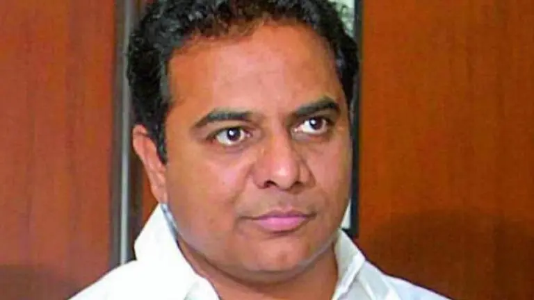 Over 1 lakh migrants sent home by 75 spl trains; 'Zero contribution' by Centre: Telangana Minister