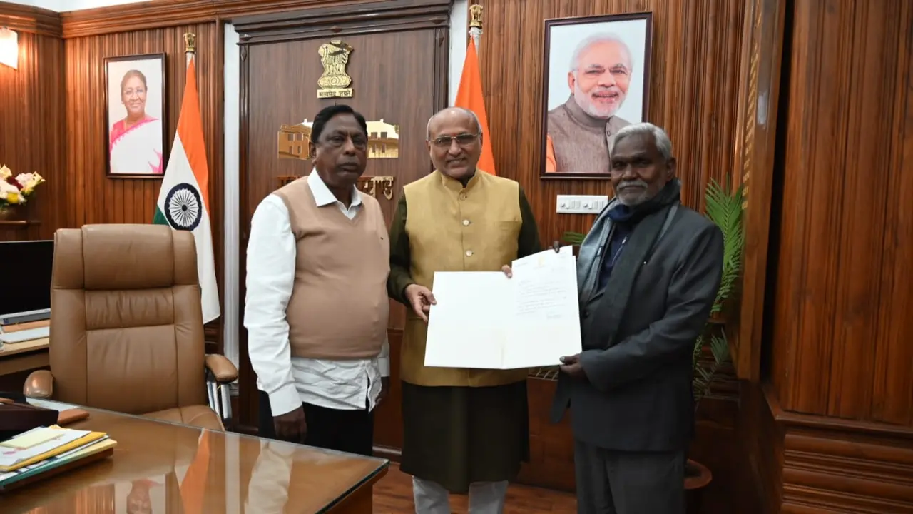 Governor invites Champai Soren to form government in Jharkhand