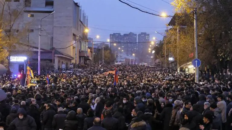 Tens of thousands rally in Armenia demanding PMs resignation