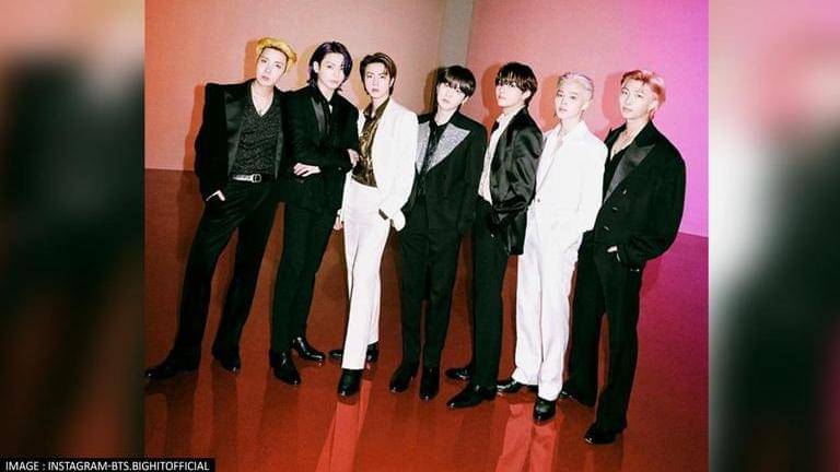 Bts ptd day 4: jungkook forgets choreography, suga reacts to fans' posters; all highlights