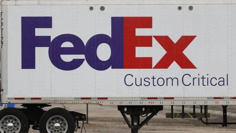 FedEx reports a loss, but revenue tops Street expectations
