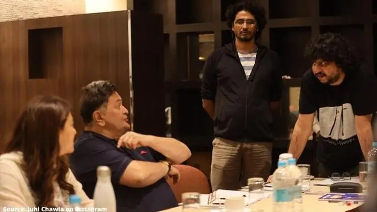 Rishi Kapoor will get final goodbye at the theatres, says 'Sharmaji Namkeen's' co-producer Rishi Kapoor