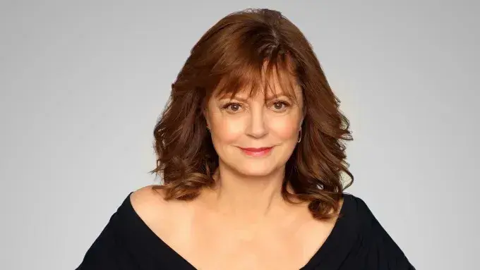 Thelma & Louise star Susan Sarandon issues apology for anti-Jewish remarks during rally Susan Sarandon
