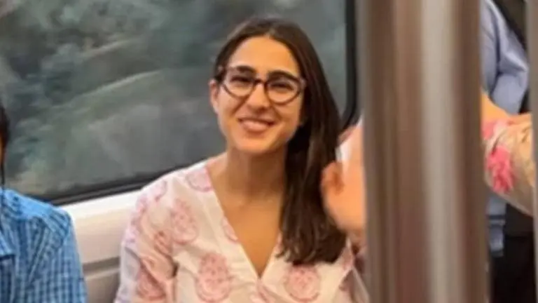 Sara Ali Khan takes Mumbai metro to work, tags Aditya Roy Kapur, Anurag Basu Sara Ali Khan