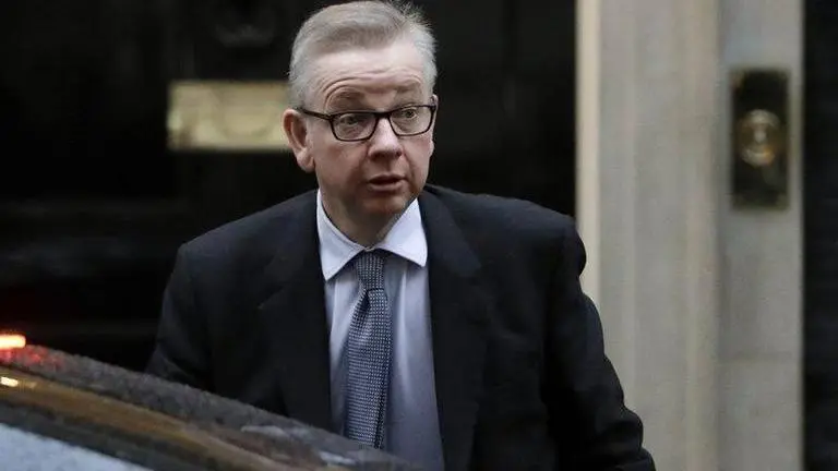 Gove doesn't rule out England lockdown extension