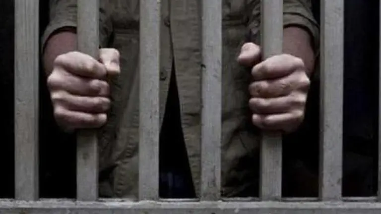 Indian man in UAE jailed for forging boss' signature