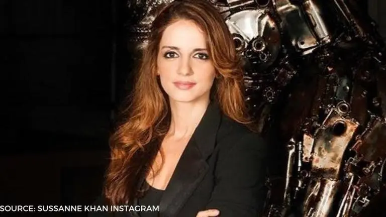 Sussanne Khan enjoys 'poolside vibe' with girl gang; see picture Sussanne Khan