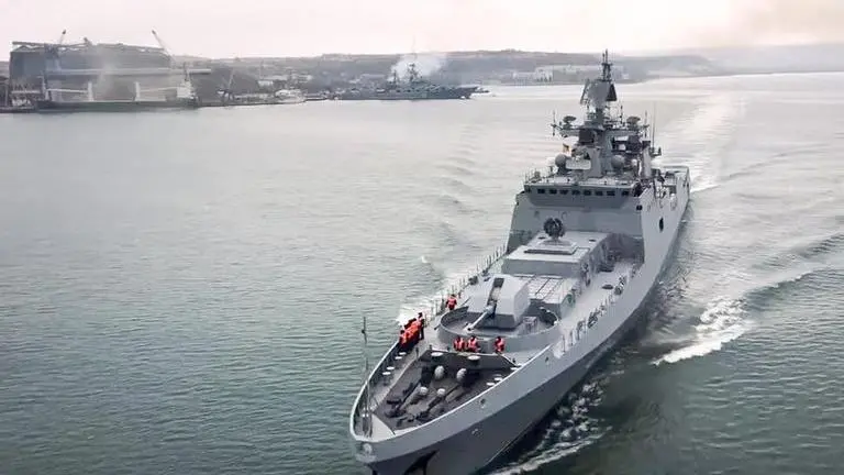 Ukraine: Russian boats damaged in Kherson region
