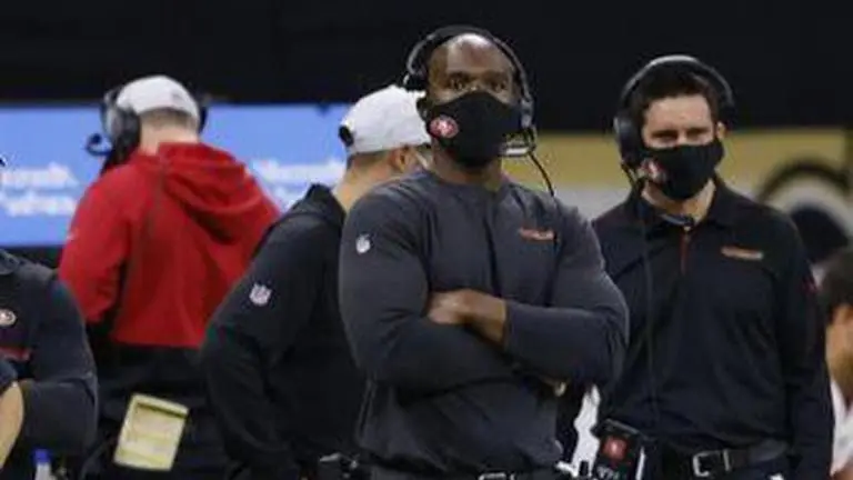 49ers promote DeMeco Ryans to DE, Mike McDaniel to OC