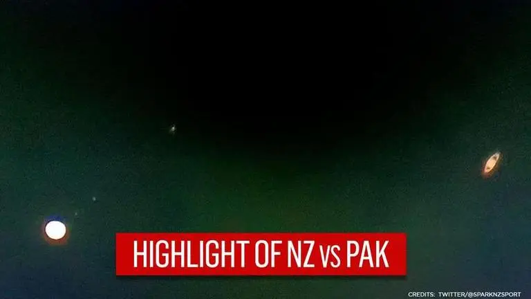 Cameraman steals the show during NZ vs Pak; captures Jupiter & Saturn's rings in night sky Great Conjunction