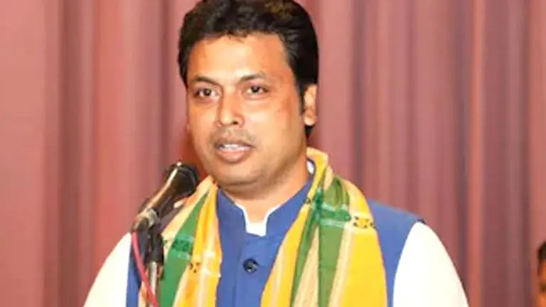 Tripura CM Biplab Kumar sends 400 pineapples to Bangladesh as token of courtesy Tripura